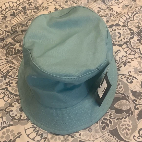 🆕 Disney Bambi Blue Bucket hat - Picture 6 of 6